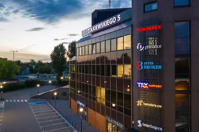 Phinance S.A. Toruń - ubezpieczenia, oszczędności, kredyty, inwestycje